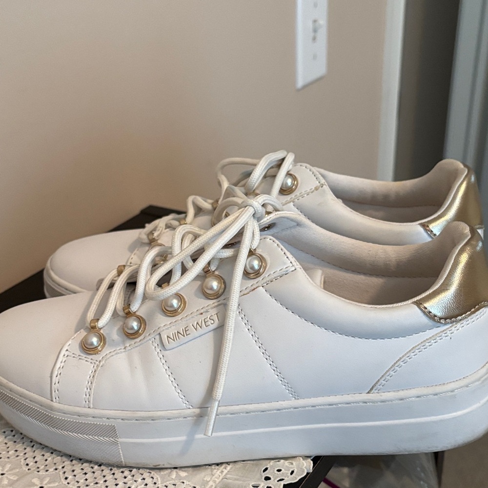 Nine West White Sneakers with Pearl and Gold Details - Picture 4 of 6